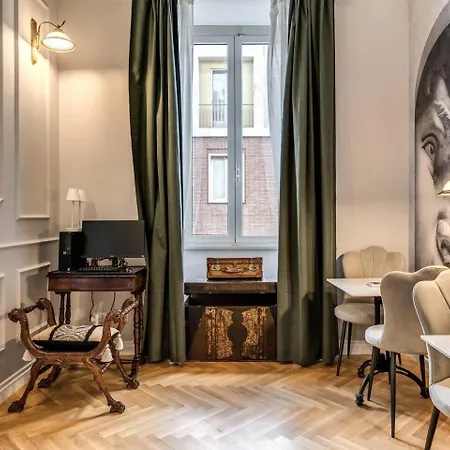 Casa Mauke | In Front Vatican